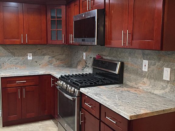 2nd image of 822 Bing Dr