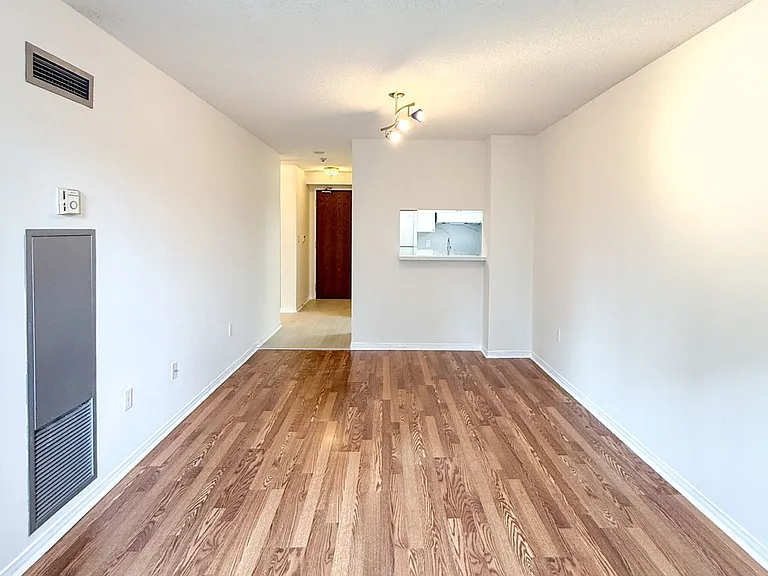 3 Pemberton Ave #206 — Photo 8