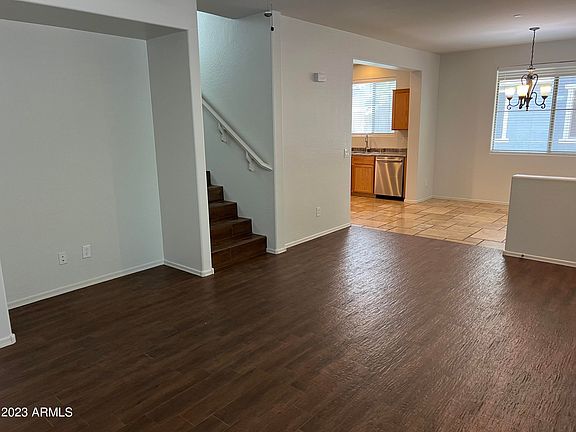 5th image of 3803 E Santa Fe Ln