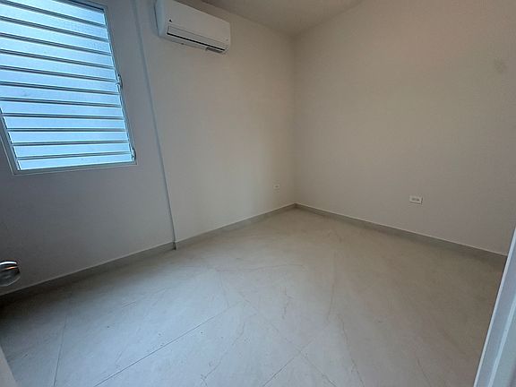 5th image of 153 Labra St #A1