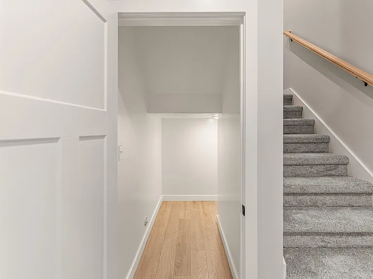 2908 Genesis Dr — Photo 43