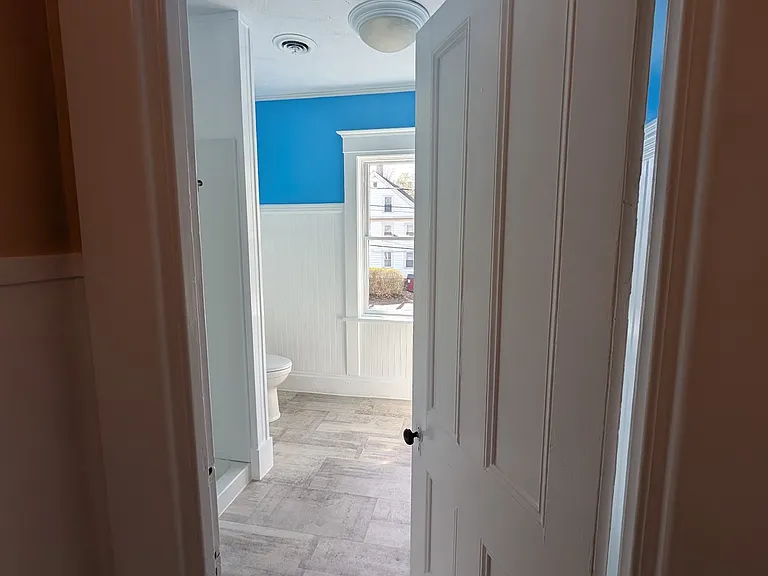 Brunswick Ave — Photo 22