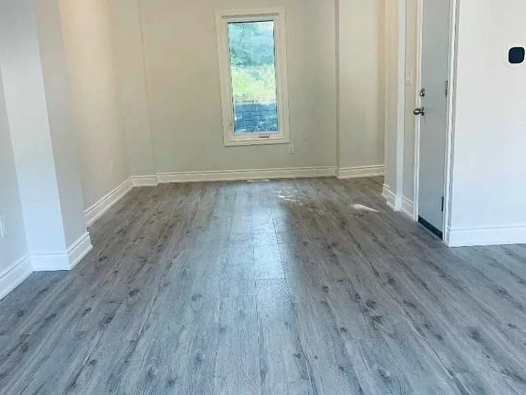 75 Eileen Ave — Photo 5