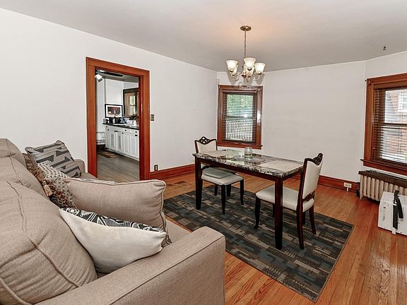 5th image of 2551 Hollenshade Ave