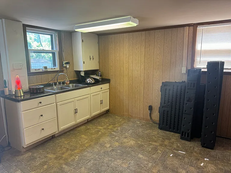332 Lynn Dr — Photo 30