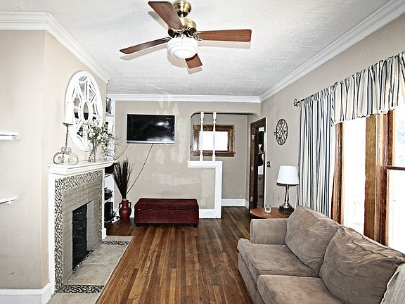 2nd image of 1326 Brockley Ave