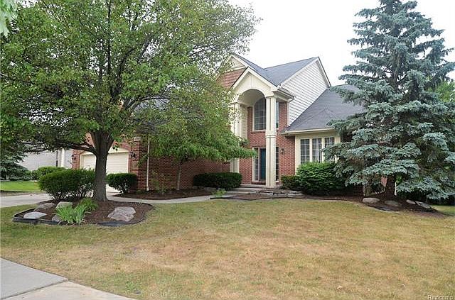 1st image of 4760 Walnut Creek Cir