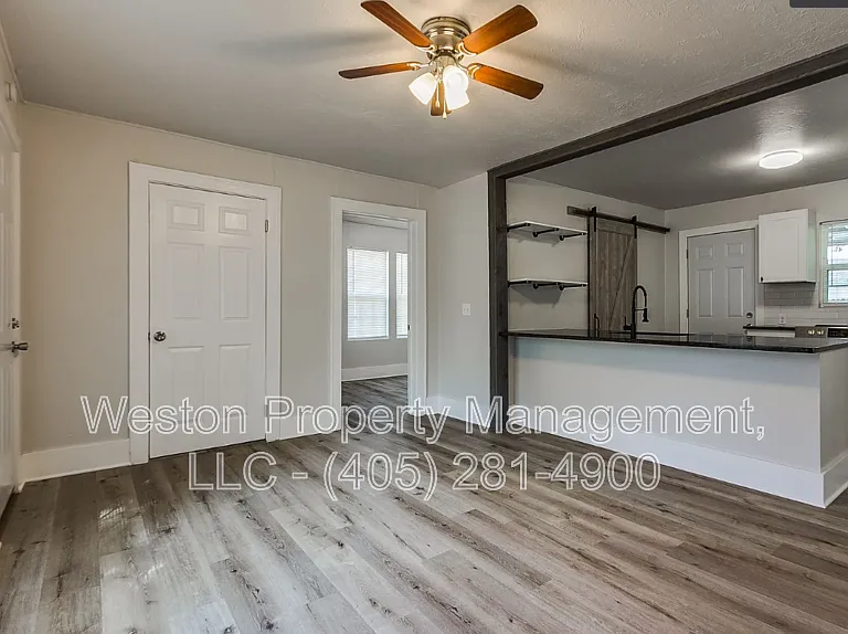 630 E Comanche St — Photo 7