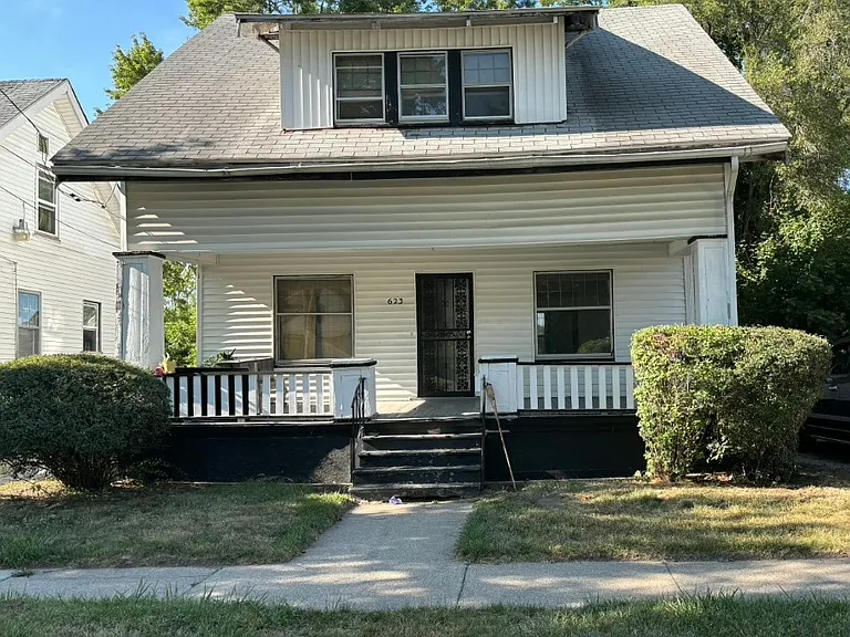 623 E Bishop Ave — Photo 1