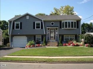 139 Beatrice Dr, West Haven, CT 06516