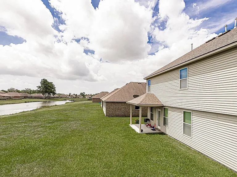 39405 Legacy Lake Dr — Photo 20