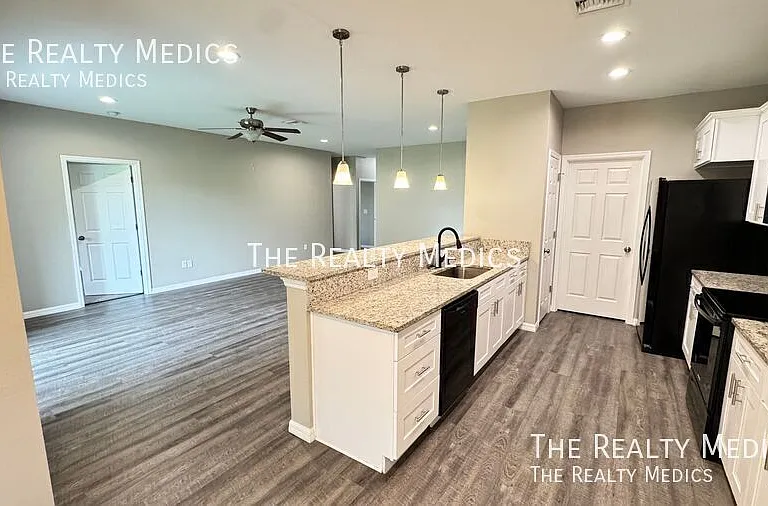 8219 Cozumel Ln — Photo 43