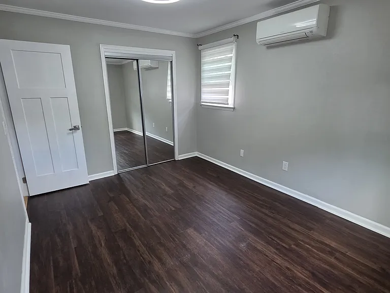 534 North Cir — Photo 17