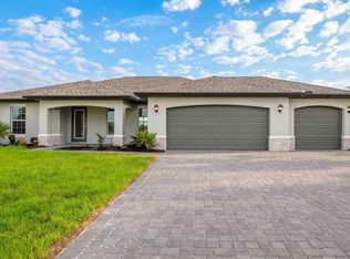 1013 NE 10th Ln, Cape Coral, FL 33909