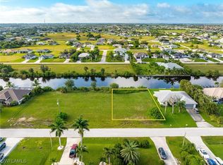 2810 NW 4th St, Cape Coral, FL 33993