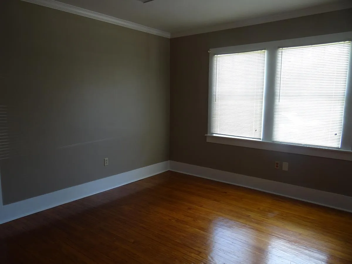 514 Roussell Street — Photo 4