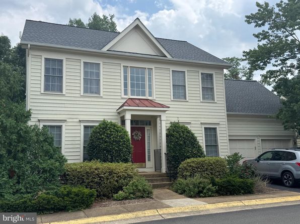 5372 Chieftain Cir