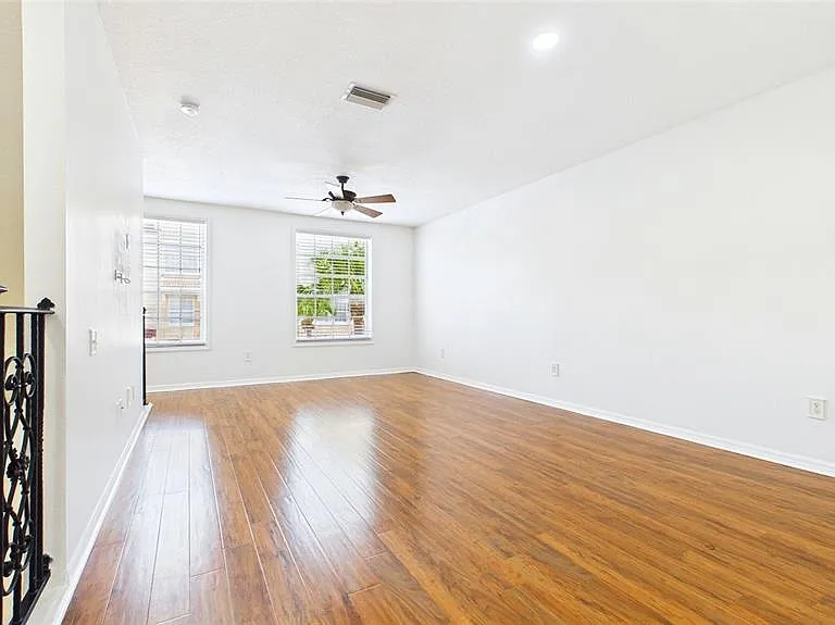 3175 Bayshore Oaks Dr — Photo 14