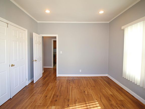 2nd image of 777 S Westmoreland Ave APT 105