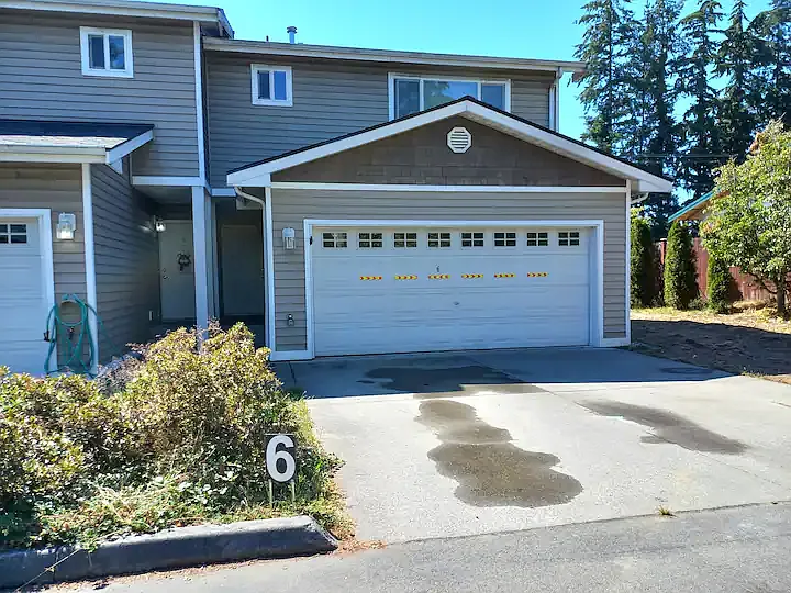 3 bed, 2.5 bath, 1322 sqft, $2,500 — Photo 4