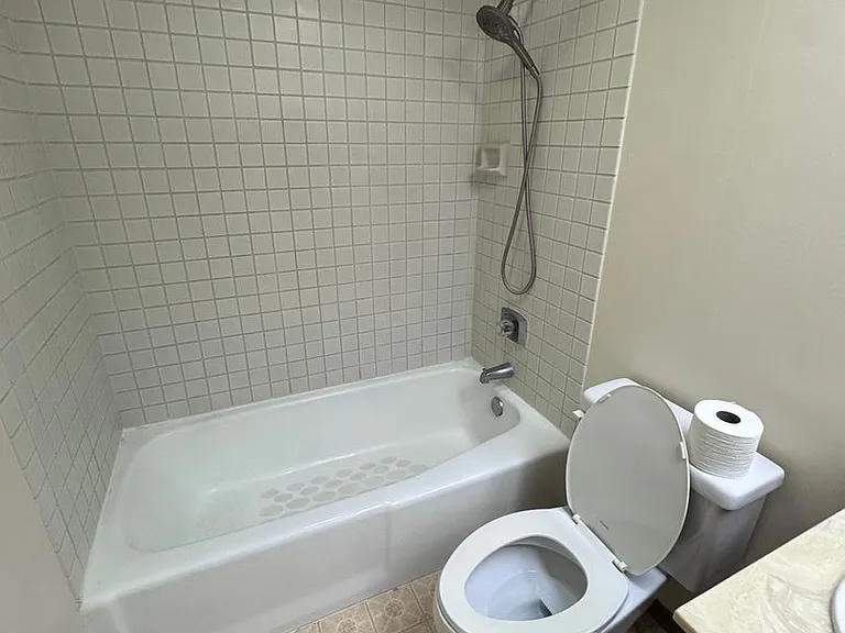 5070 Likini St #410 — Photo 6