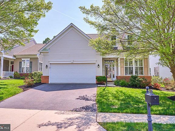2nd image of 12913 Dunbarton Dr