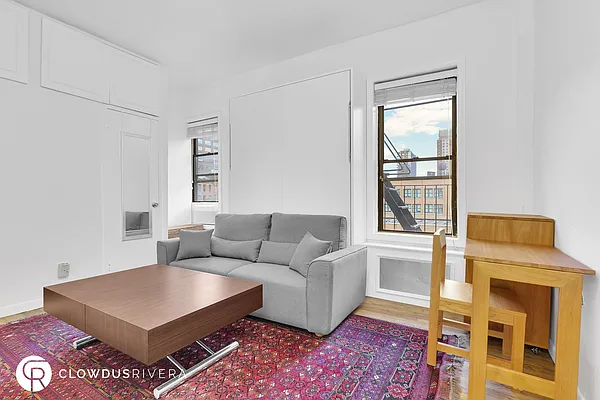 Rented by Cooper & Cooper Real Estate | media 8