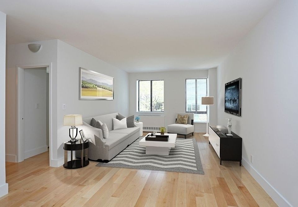 1st image of 410 W 53rd St APT 421