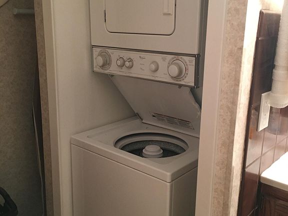 3rd image of 4702 N Austin Ave APT 106