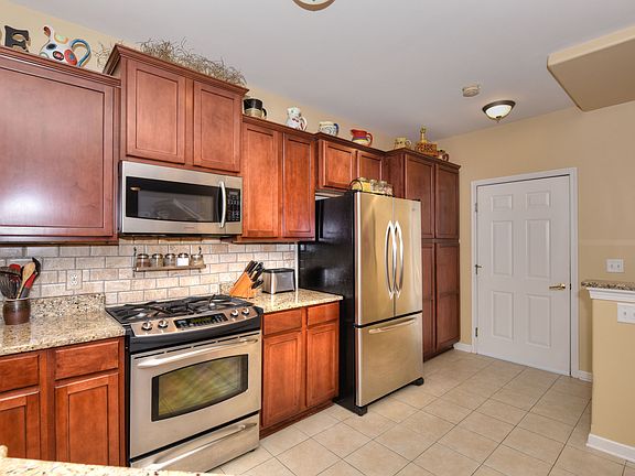 3rd image of 410 County Road Nn E Unit 3