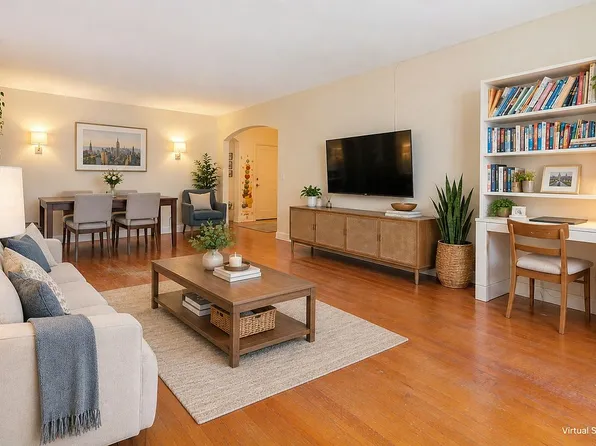 98-120 Queens Blvd APT 3G, Rego Park, NY 11374