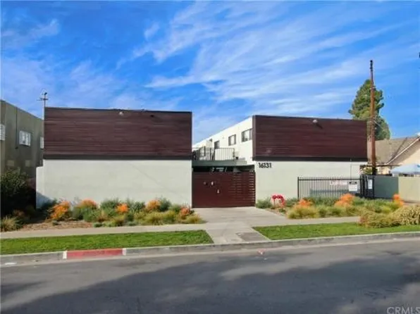 Bellflower Apartments