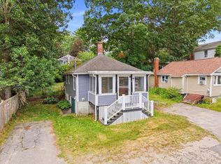 26 Hillside Ave, Halifax, MA 02338