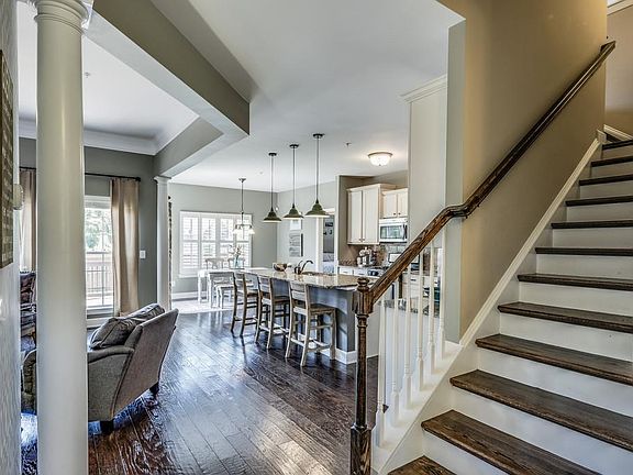 4th image of 8248 Middlewick Ln