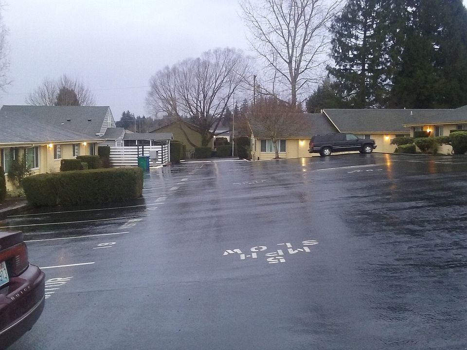 1st image of 8910 NE 15th Ave APT 1