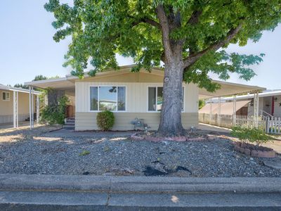 965 Roguelea Ln, Grants Pass, OR, 97526