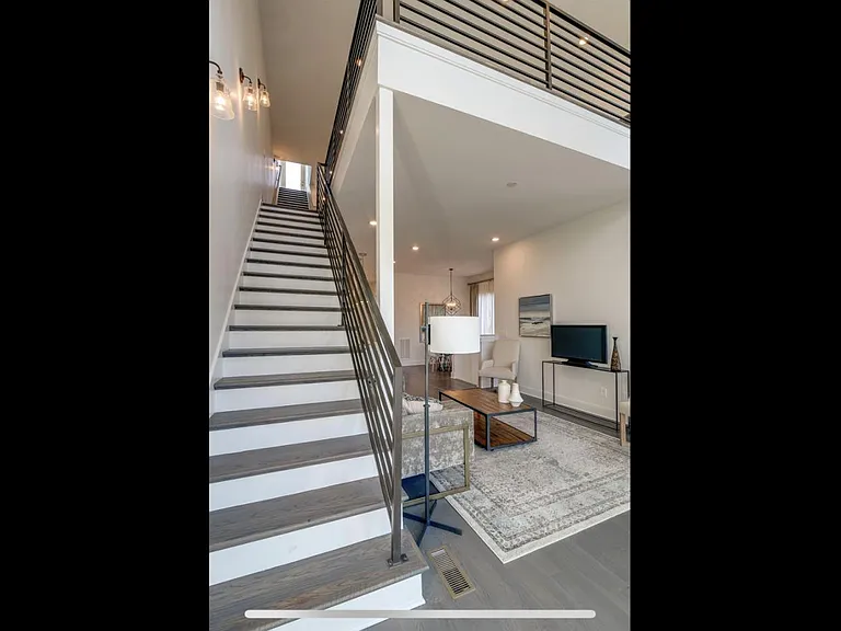 1011B Southside Ave — Photo 7