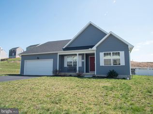 1070 Alder Ct, York, PA 17408
