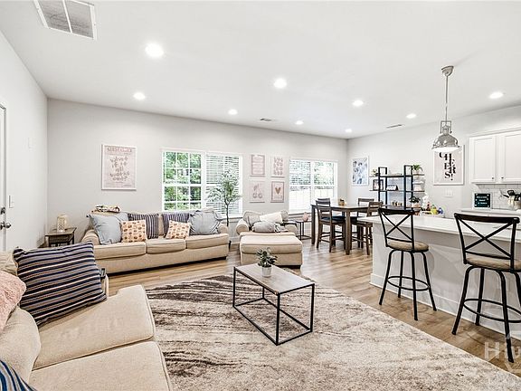 5th image of 449 Oconner Boulevard