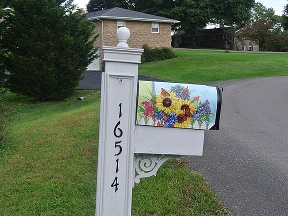 4th image of 16514 Woodcliffe Dr