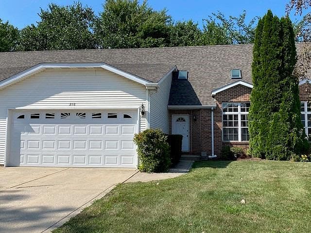 1st image of 218 Summer Tree Dr