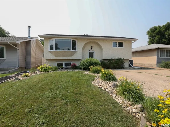 86 Straub Crescent, Regina, SK S4T 6S6