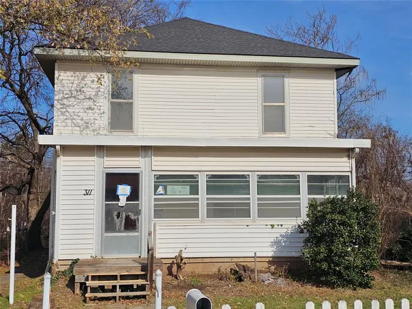 311 E Jefferson St, Tecumseh, OK 74873