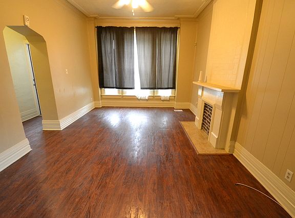 4th image of 2131 W Gladys Ave