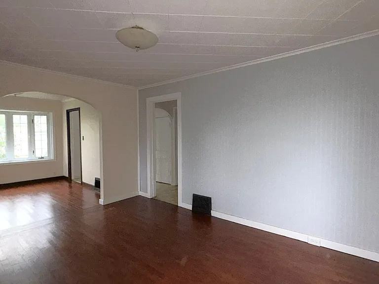 13497 Center Rd — Photo 12