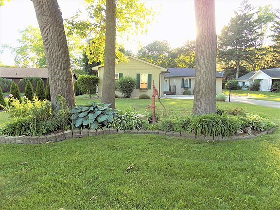 2nd image of 54091 Eastview Dr