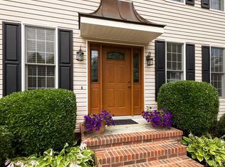 305 Pickett Ln, Mebane, NC 27302