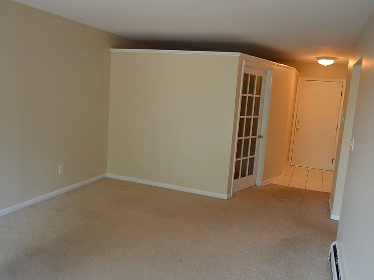 57 Washington Blvd #212 — Photo 8
