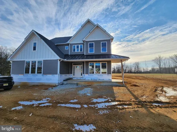 324 Bishop Hollow Rd, Newtown Square, PA 19073