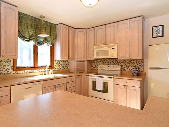 4th image of 2829 Strang Blvd